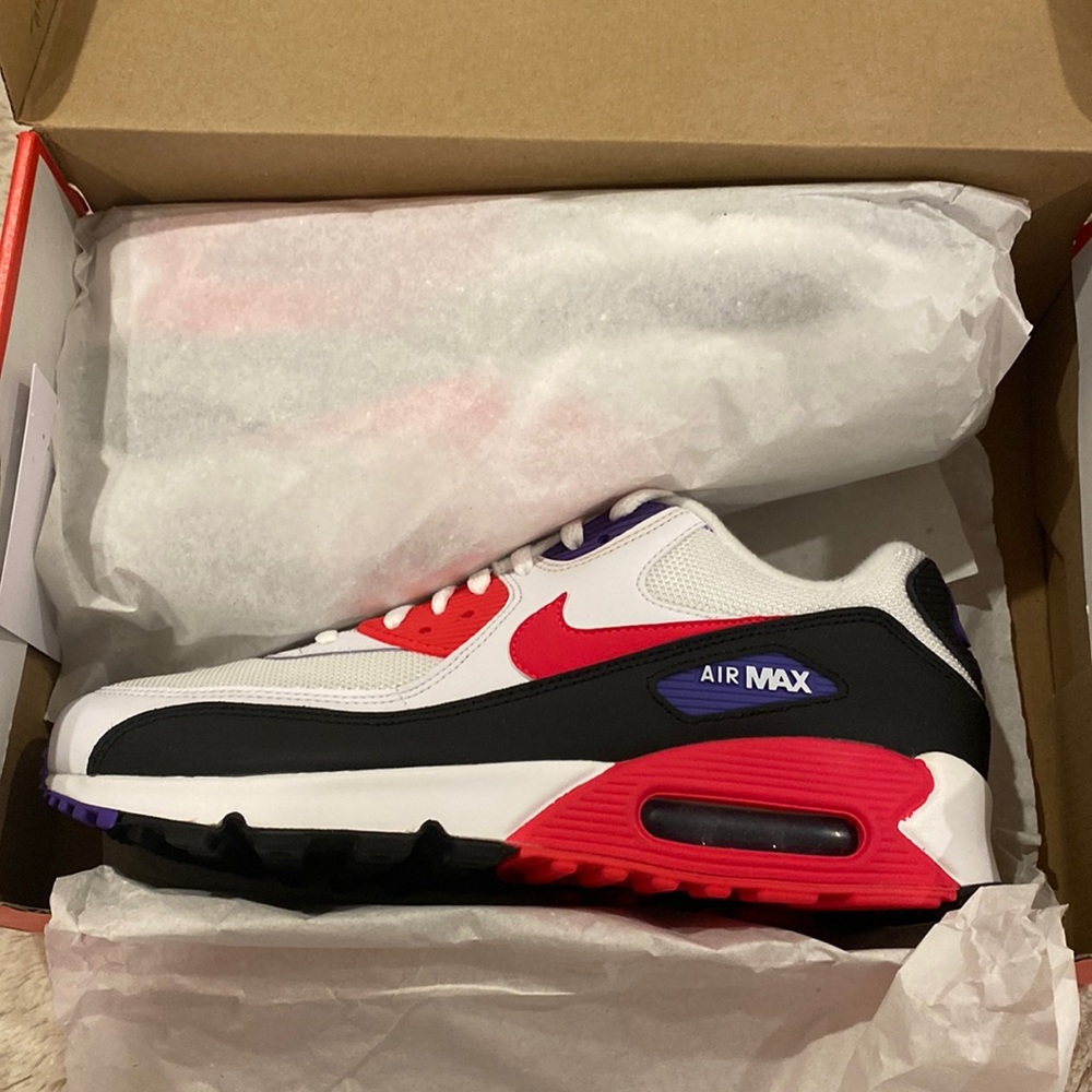 Nike Air Max 90 Essential